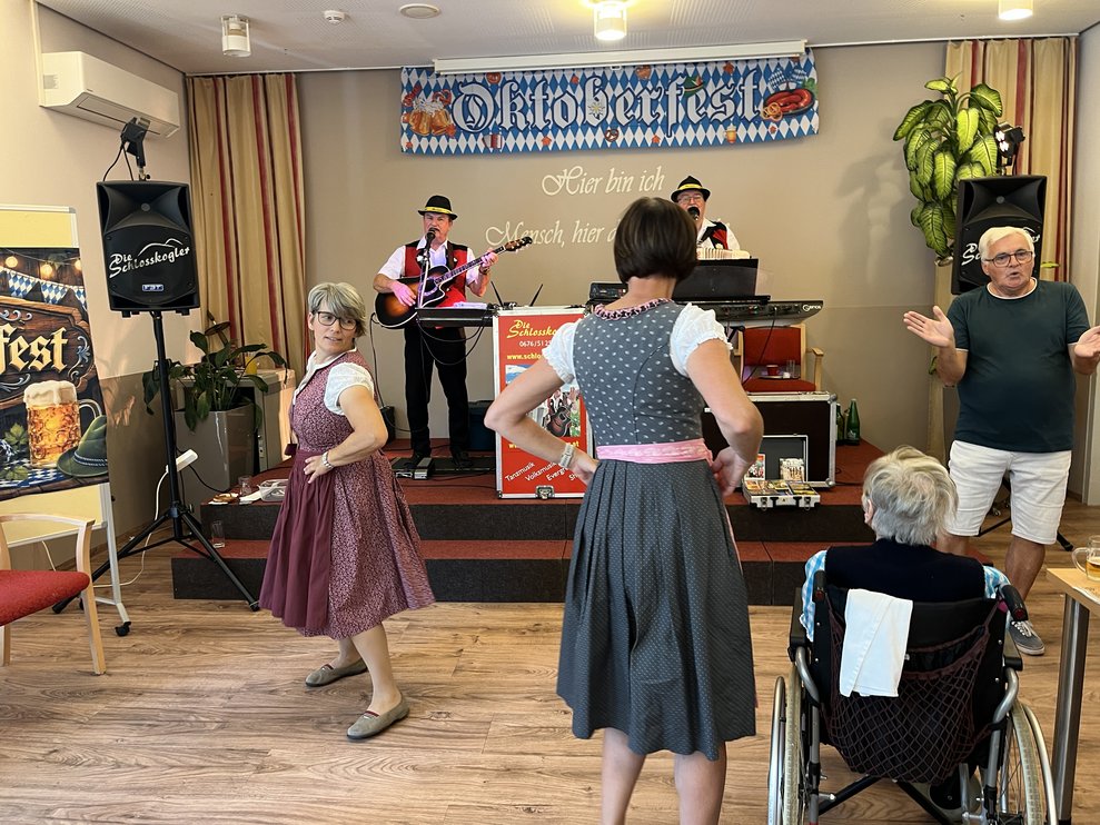 Gute Stimmung auf der Tanzfläche.